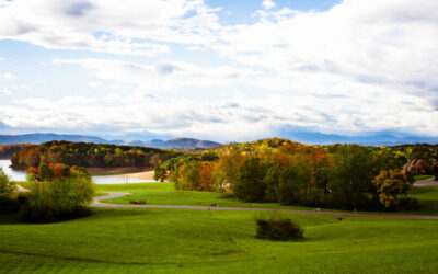 Come Experience Fall in the Lakeside of the Smokies